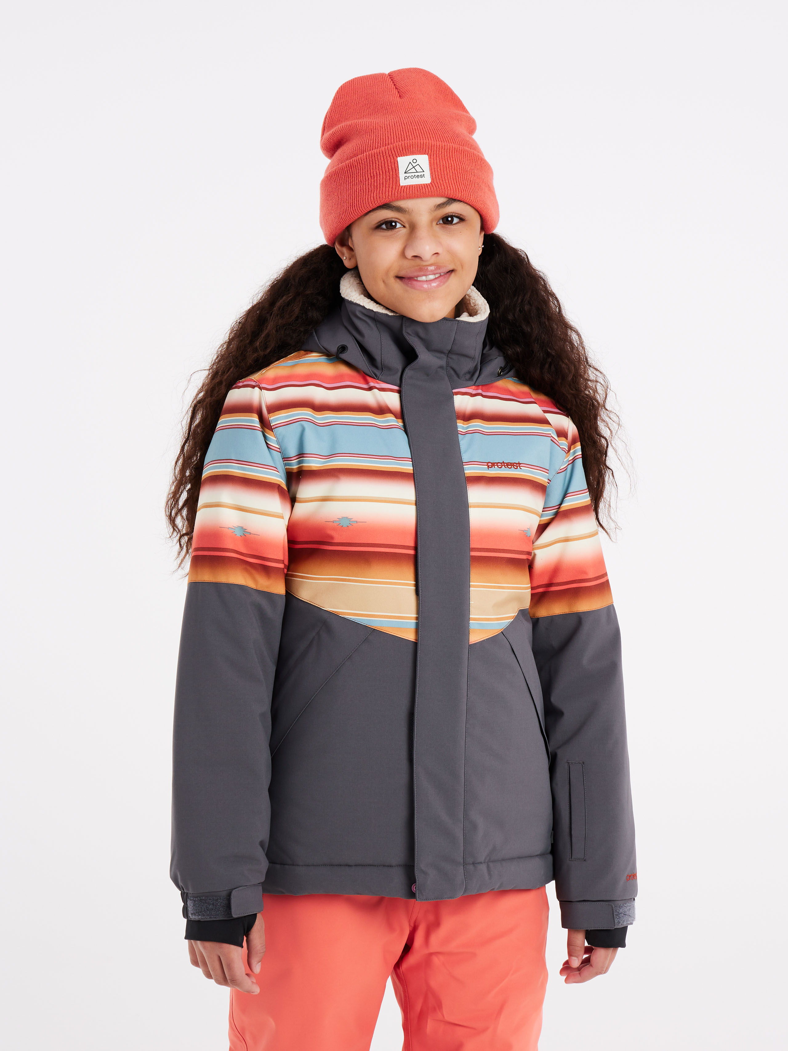 10 Best Plus-Size Ski Jackets for Women 2023